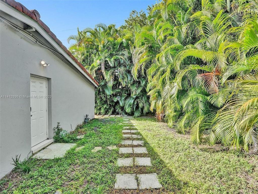 CONNOR ESTATES - Residential Lease