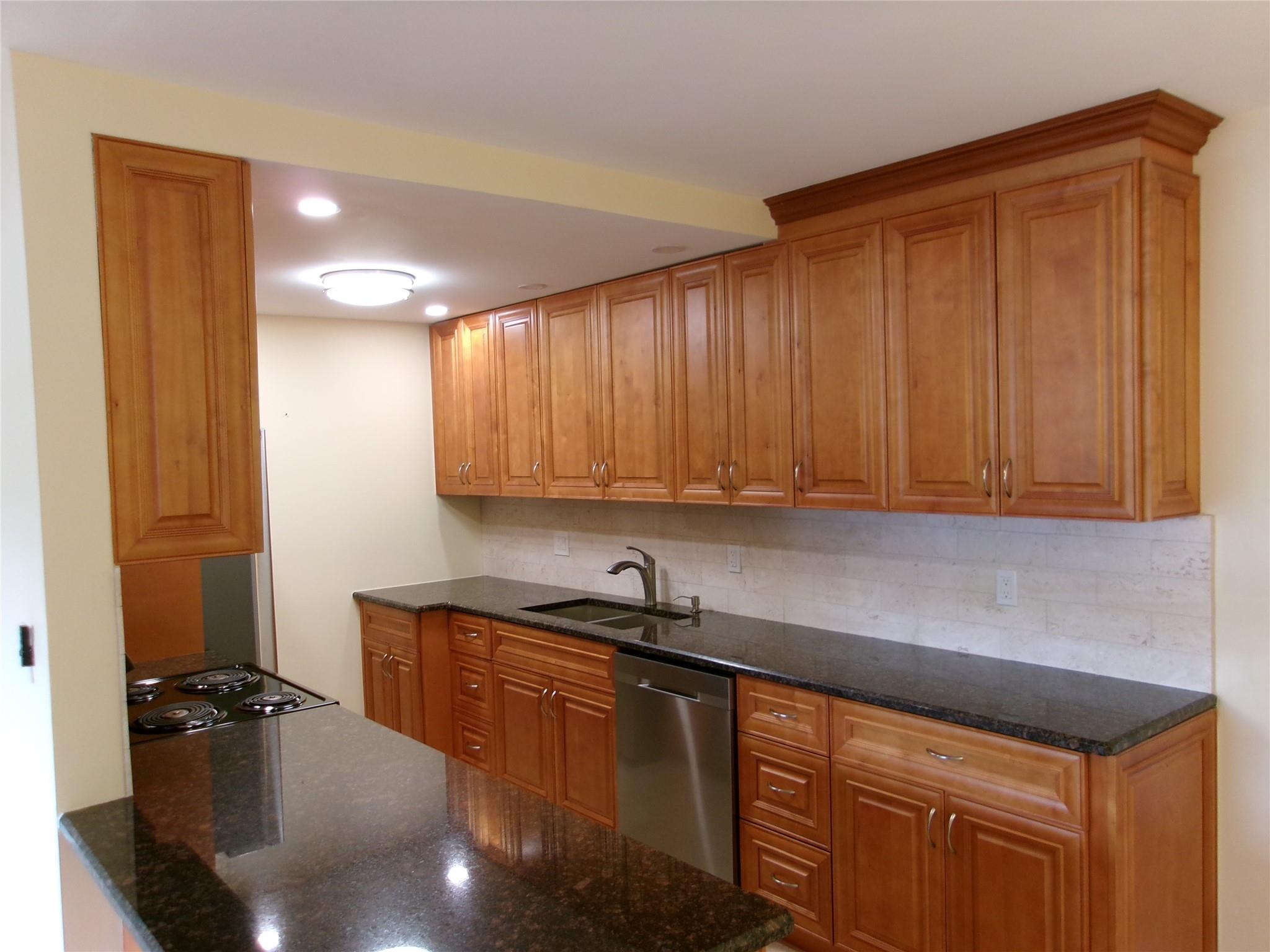 2401 Antigua Cir J1