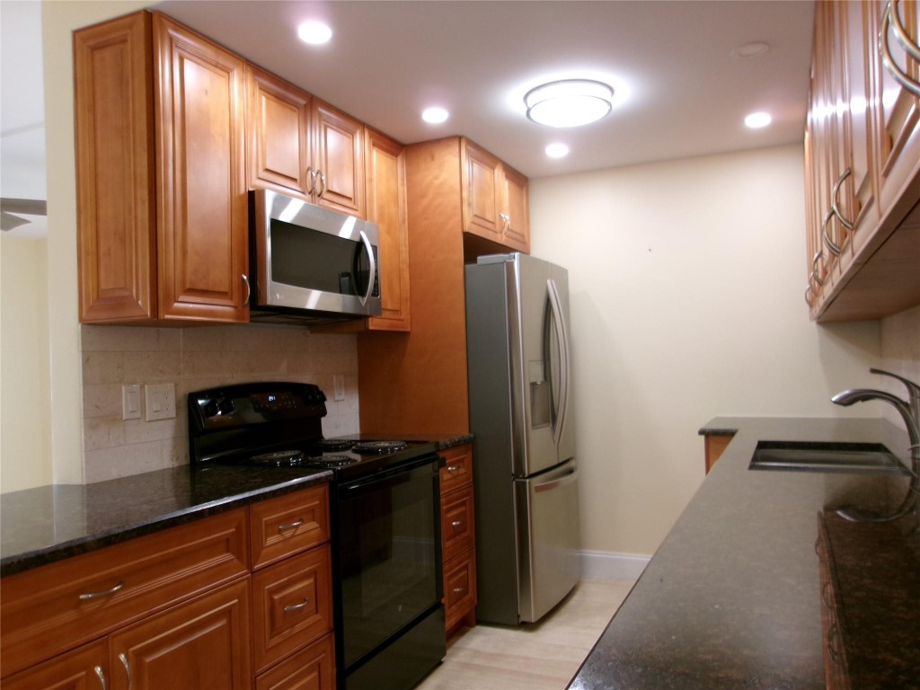 2401 Antigua Circle J1