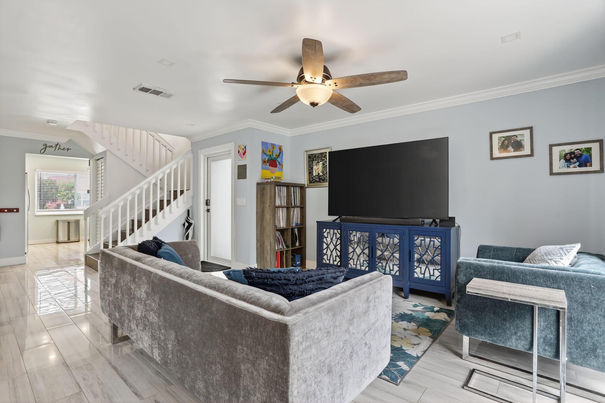 CORAL BAY REPLAT SECTION - Residential