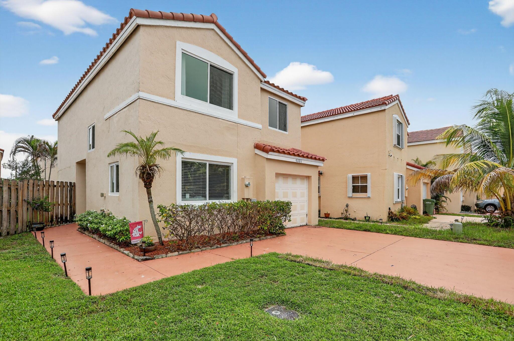 CORAL BAY REPLAT SECTION - Residential