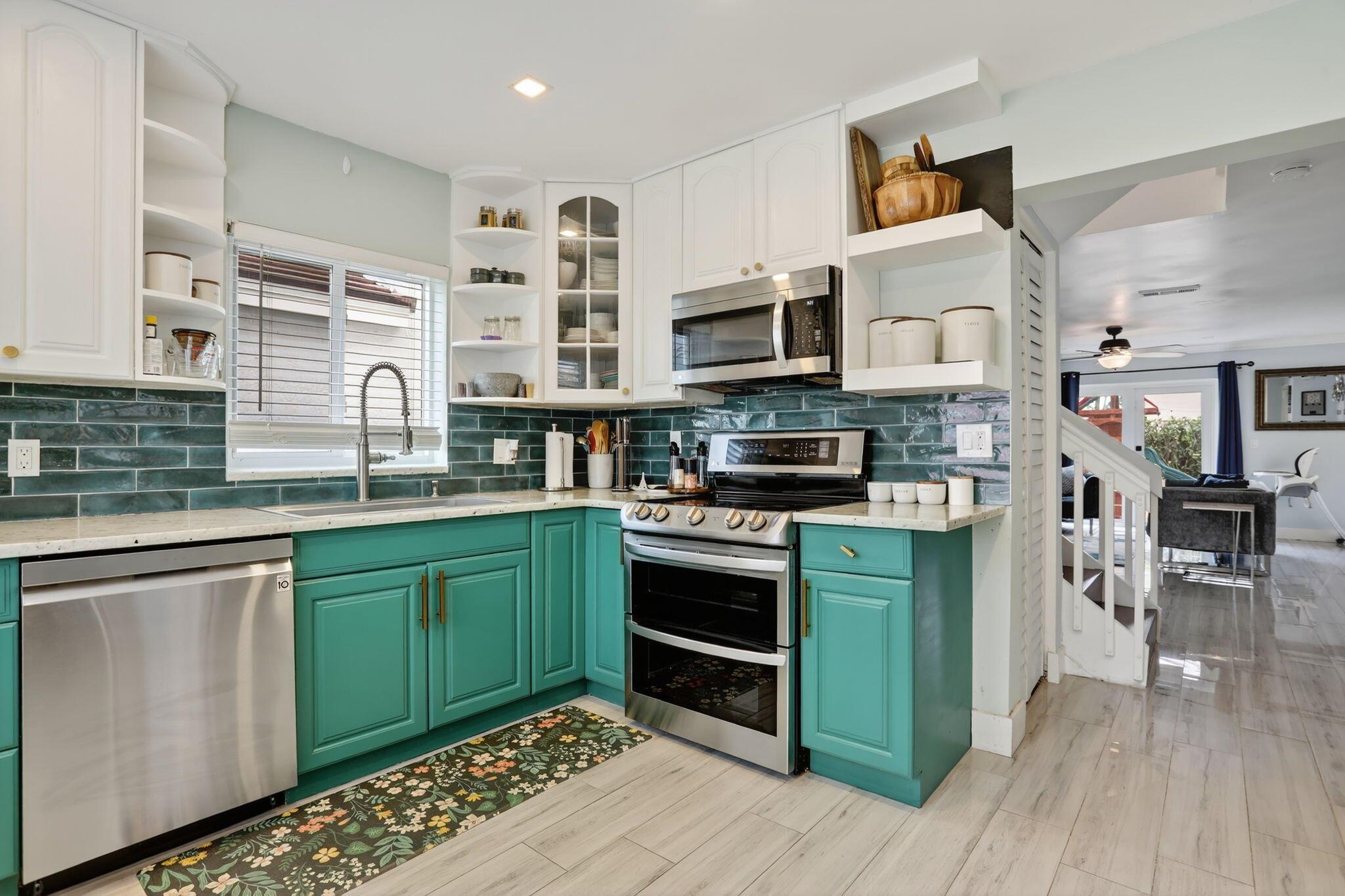 CORAL BAY REPLAT SECTION - Residential