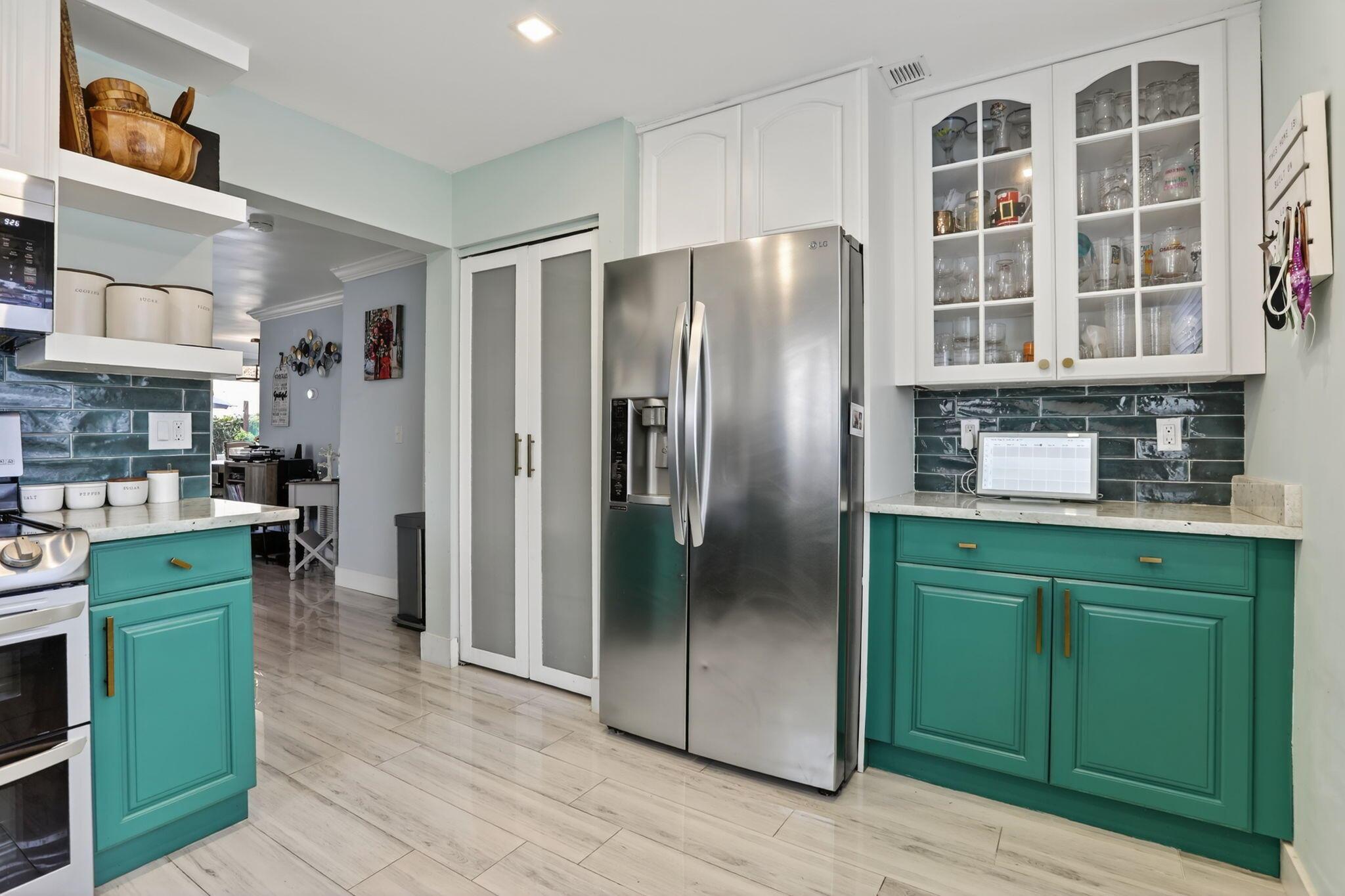 CORAL BAY REPLAT SECTION - Residential