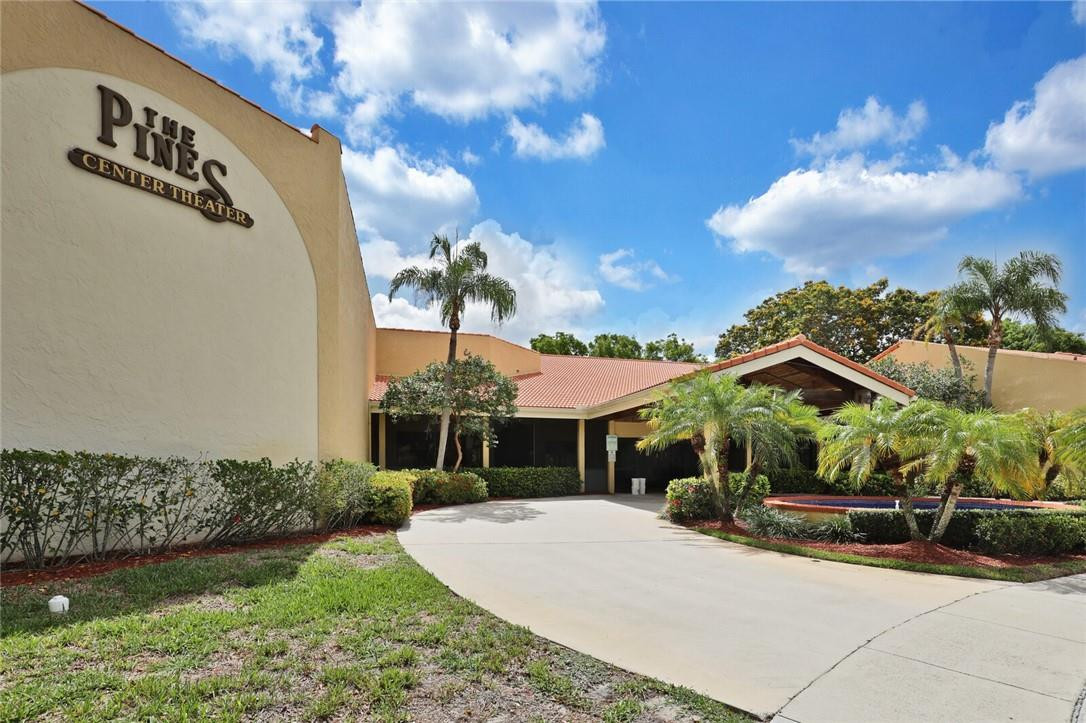 PINES OF BOCA BARWOOD CON - Residential