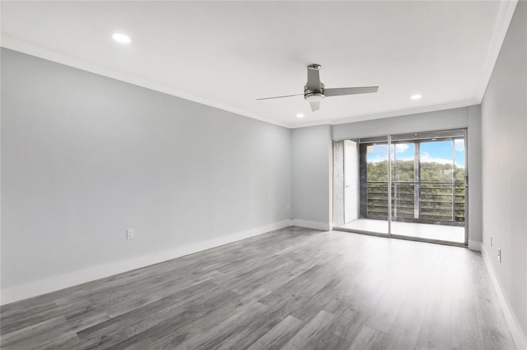 PINES OF BOCA BARWOOD CON - Residential