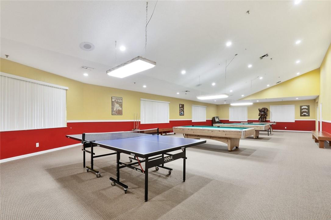 PINES OF BOCA BARWOOD CON - Residential