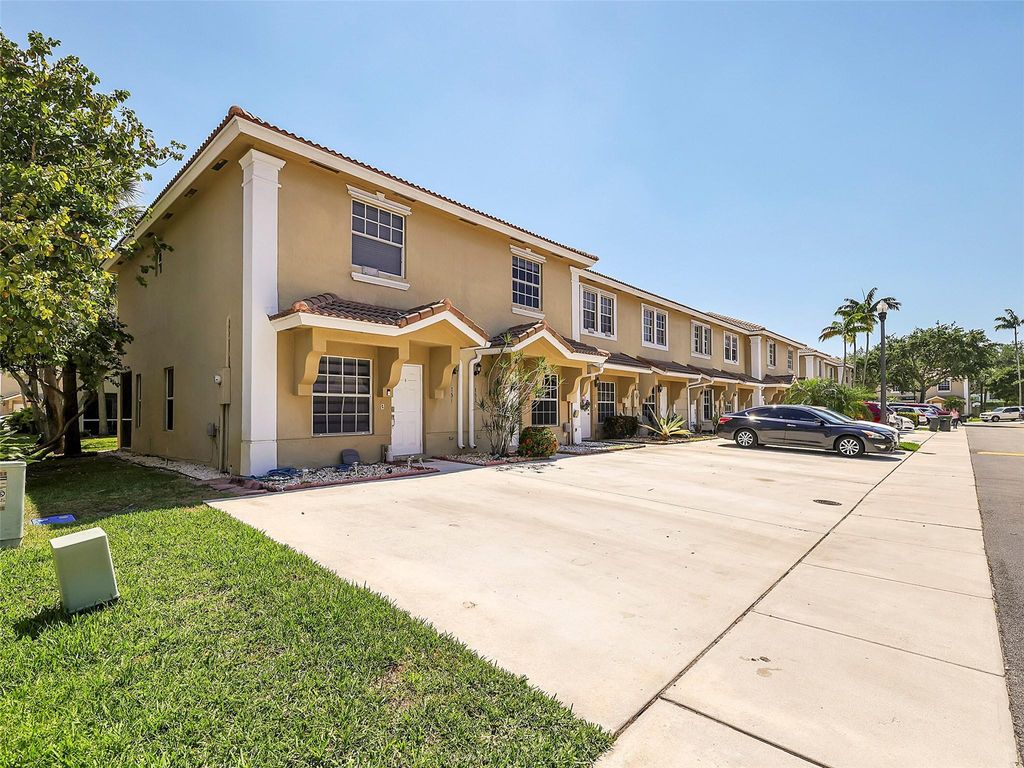 Photo of 753 SW 122nd Terrace, Pembroke Pines, FL 33025 (MLS # F10433370)