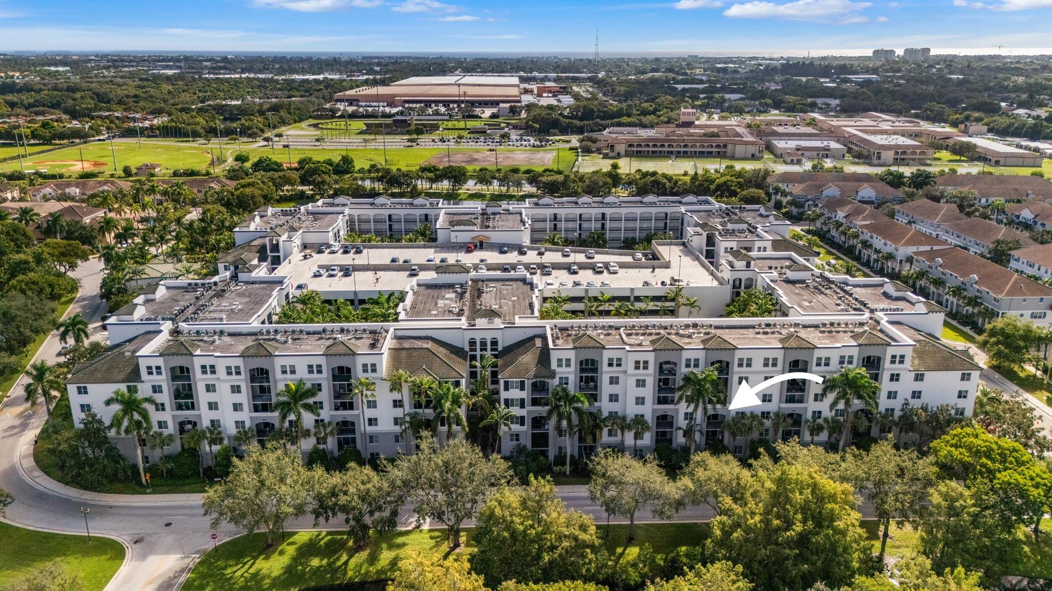 VIZCAYA LAKES CONDO - Residential Lease