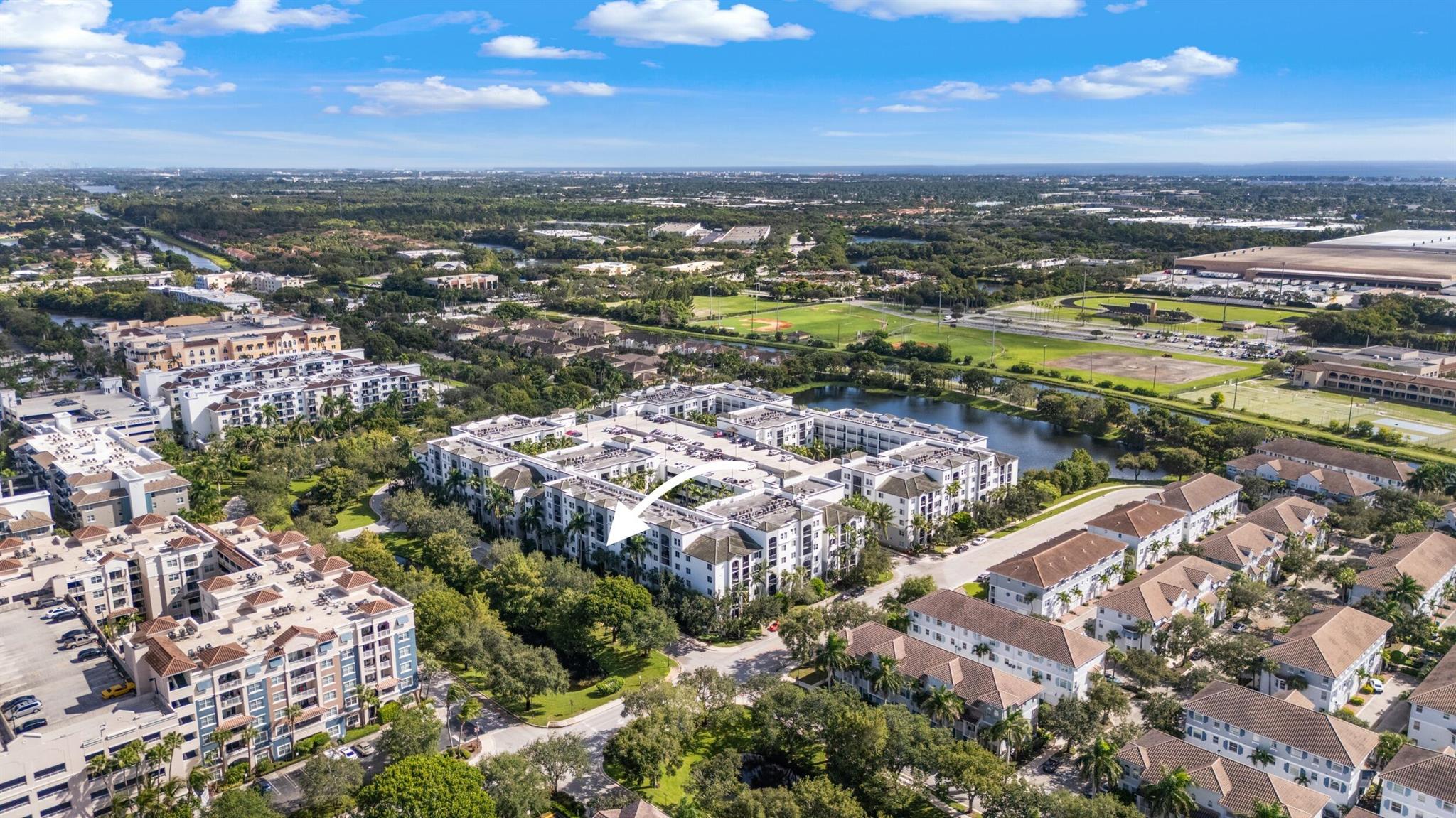 VIZCAYA LAKES CONDO - Residential Lease