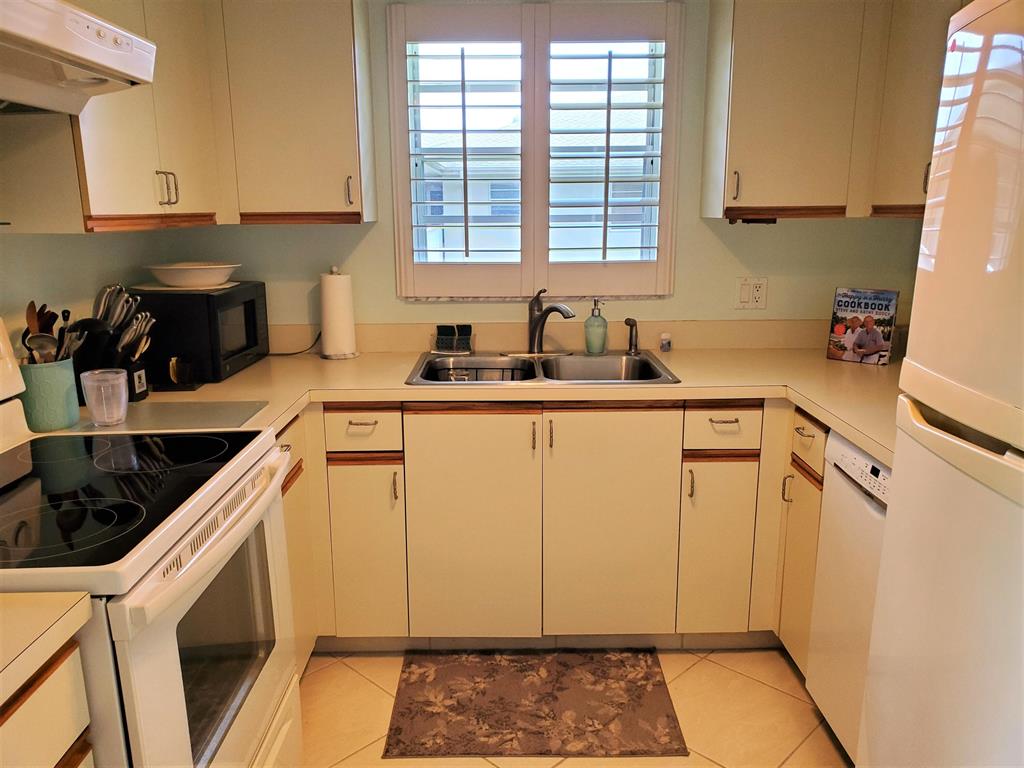 VISTA ST LUCIE BUILDINGS - Residential