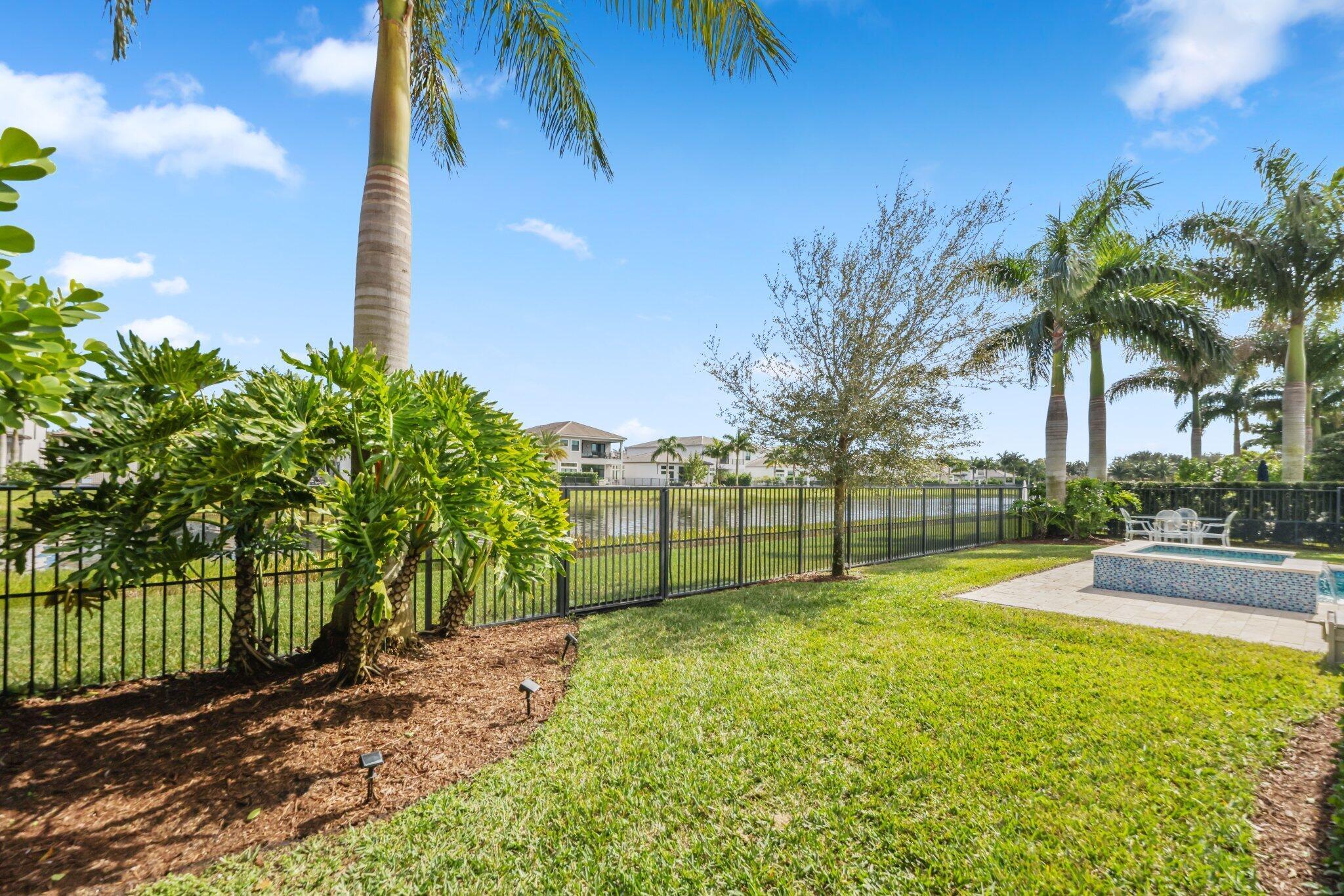 BOCA BRIDGES - Residential