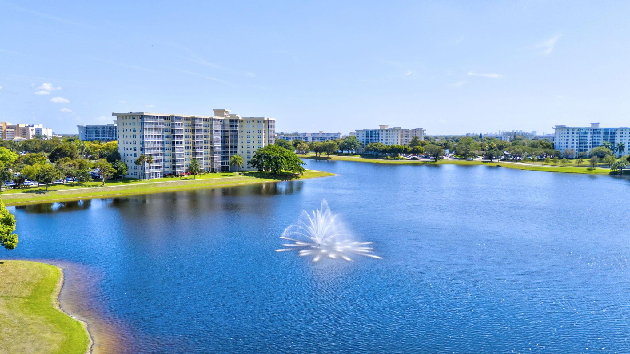 NO 49 PALM-AIRE COUNTRY C - Residential Lease