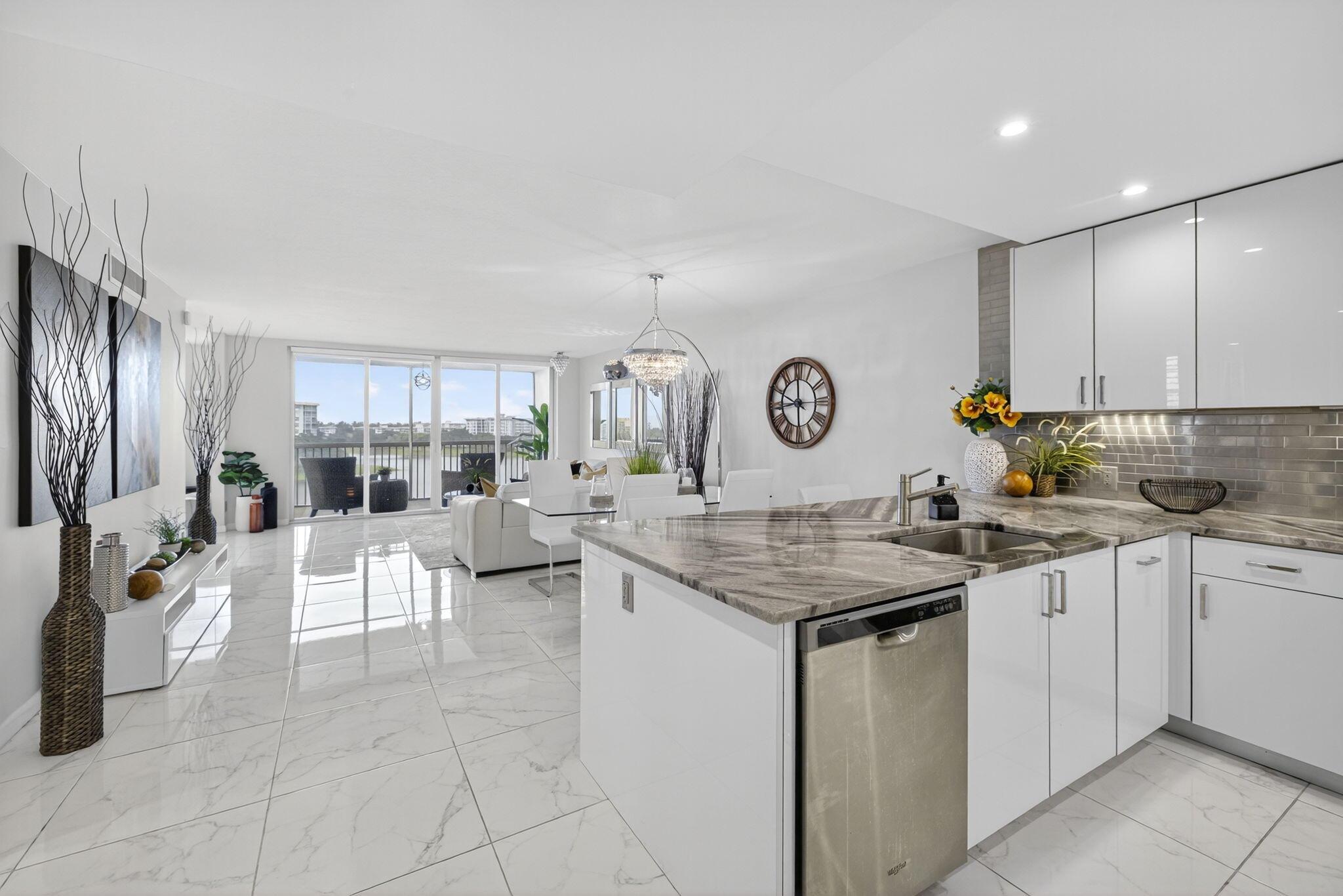 NO 49 PALM-AIRE COUNTRY C - Residential Lease