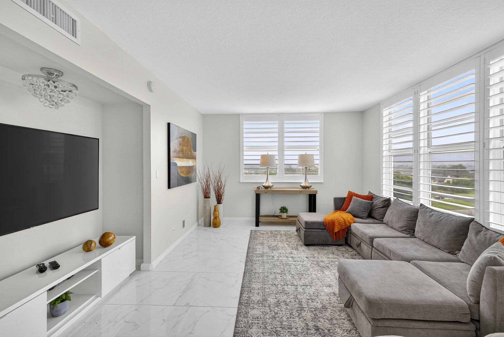 NO 49 PALM-AIRE COUNTRY C - Residential Lease