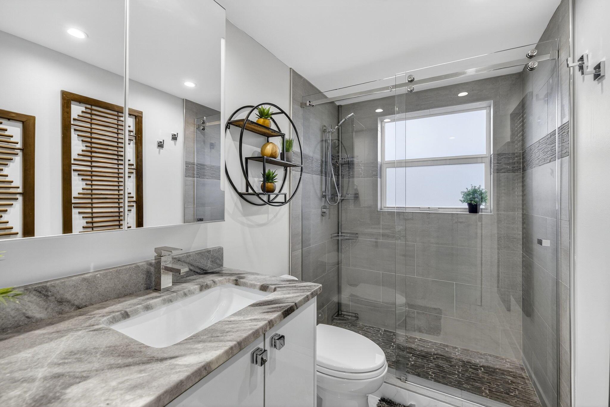NO 49 PALM-AIRE COUNTRY C - Residential Lease