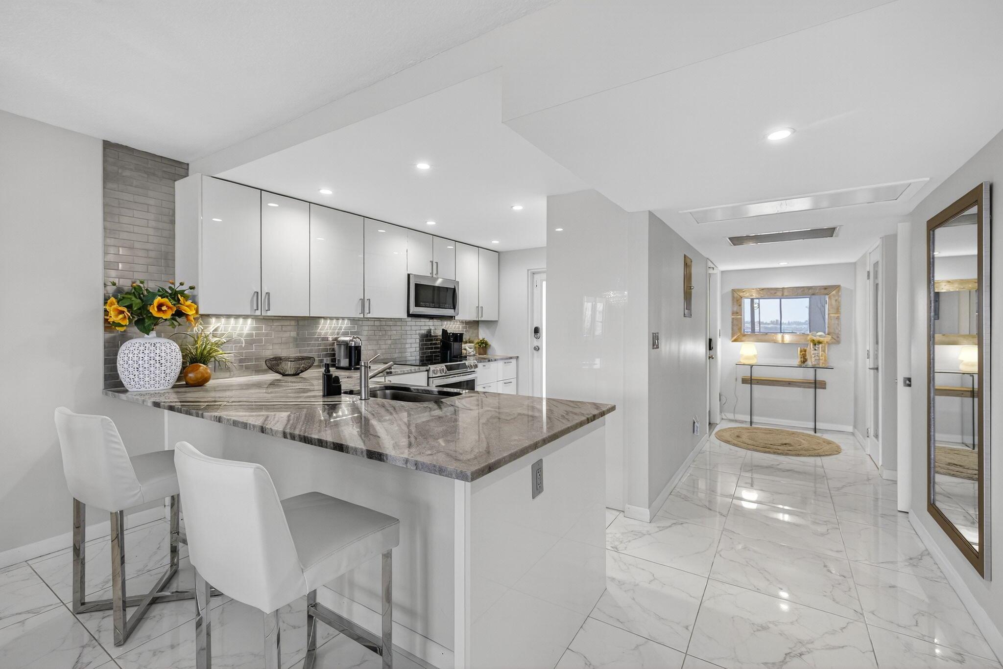 NO 49 PALM-AIRE COUNTRY C - Residential Lease