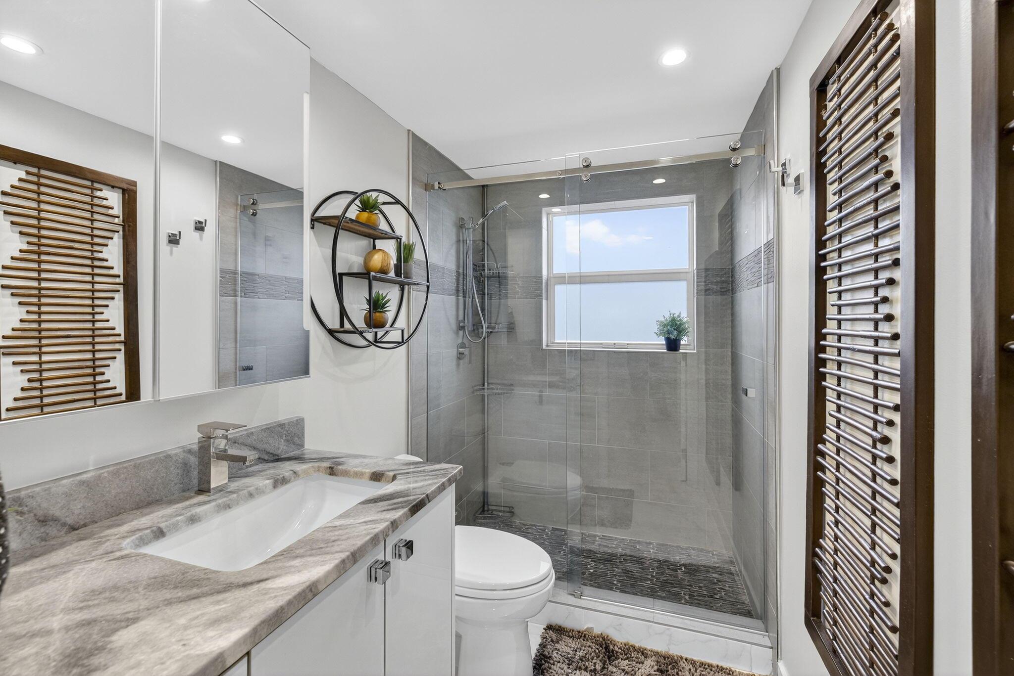 NO 49 PALM-AIRE COUNTRY C - Residential Lease