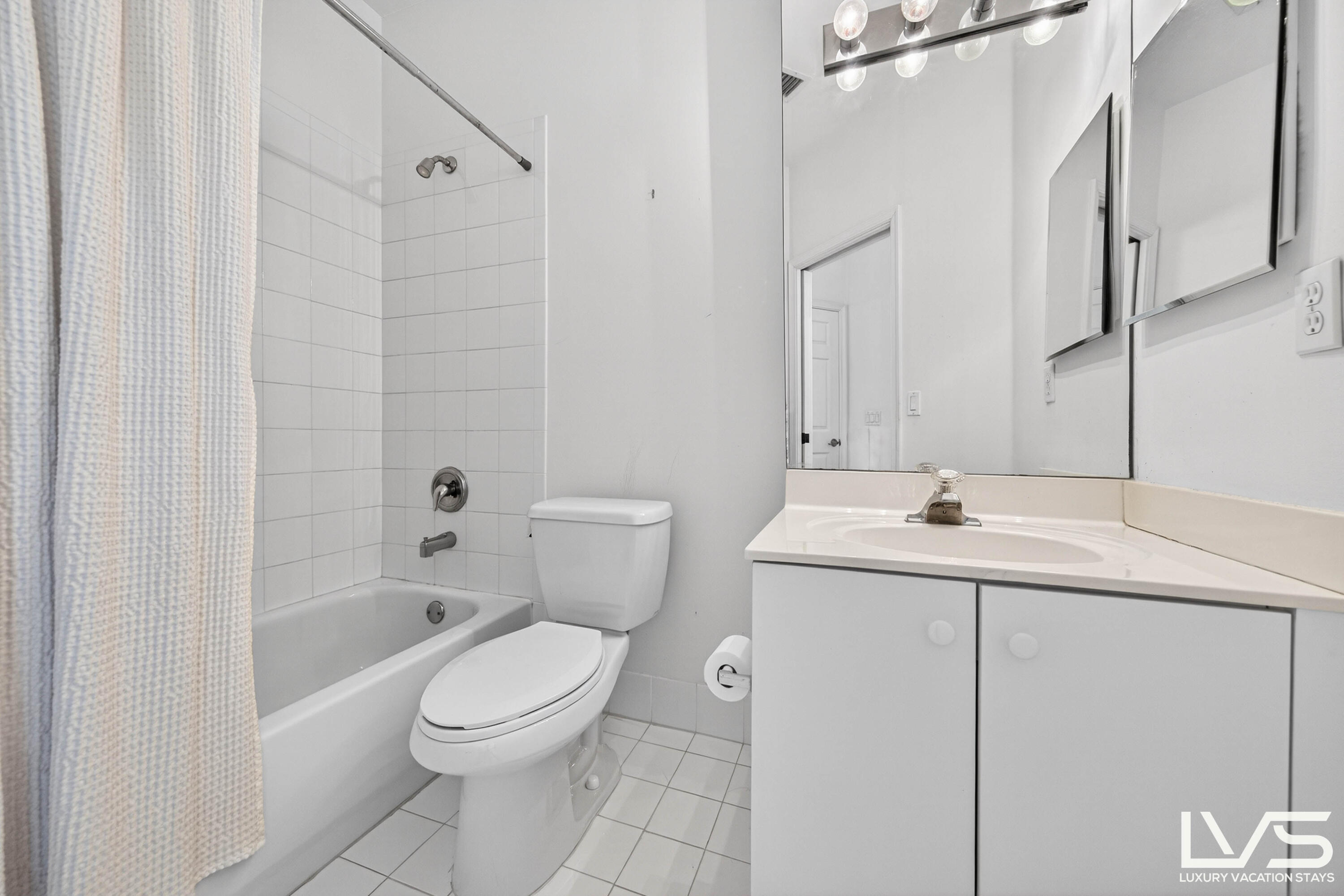 HERON BAY FOUR  The Point'' - Residential