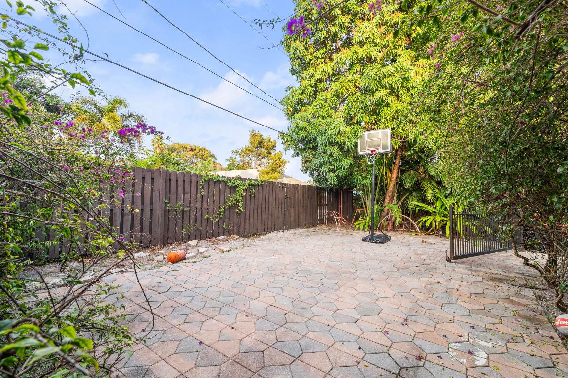 NORTHWOOD ADD - Residential Income