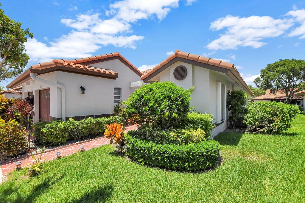 Photo of 6446 Pointe Pleasant Circle #153, Delray Beach, FL 33446 (MLS # R11006689)