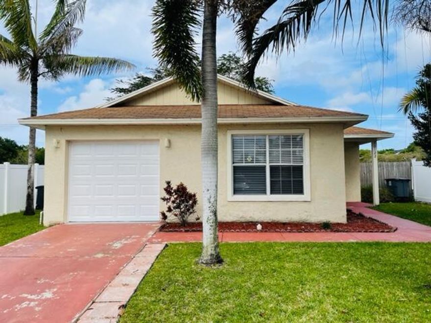 Nicely located 2 bedroom 2 bathroom Single family home in Boynton Beach. Fully fenced yard. 1 car garage, tile throughout. Nice wood kitchen with granite countertops. Low HOA. Perfect starter or investment home. Will not last long on the market!