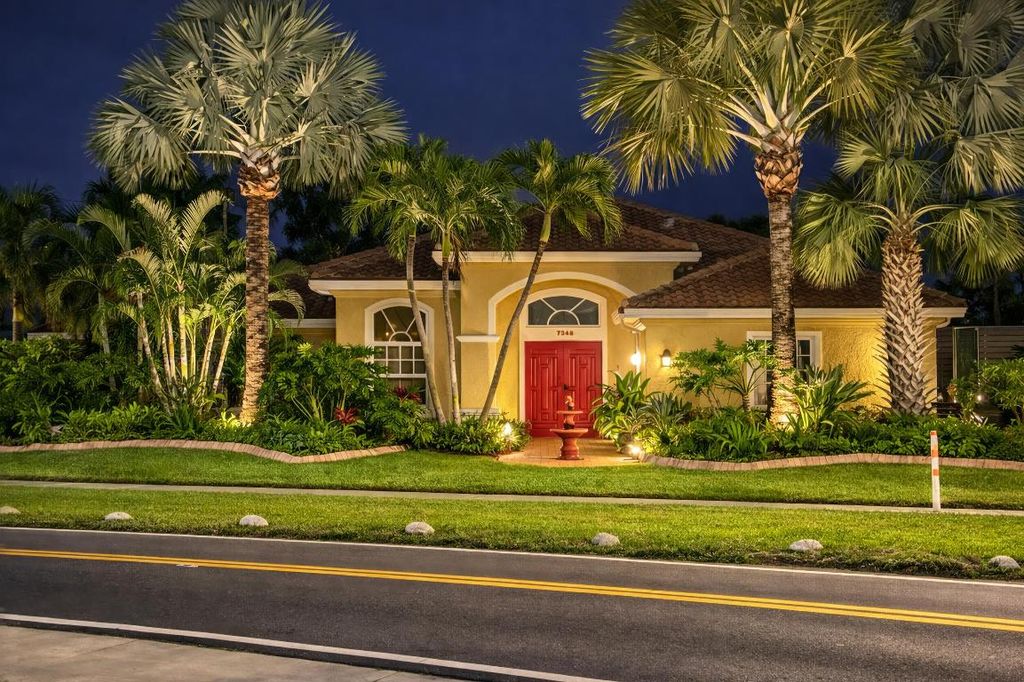 Photo of 7348 E Country Club Boulevard, Boca Raton, FL 33487 (MLS # R11155286)