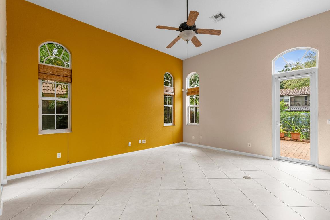 HIDDEN VALLEY SEC 1 - Residential