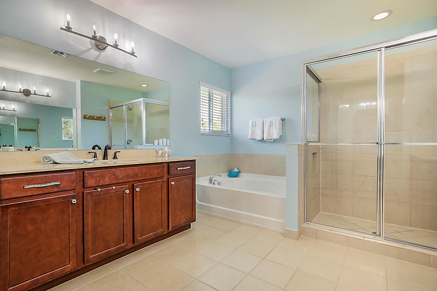 LIMESTONE CAY - Residential