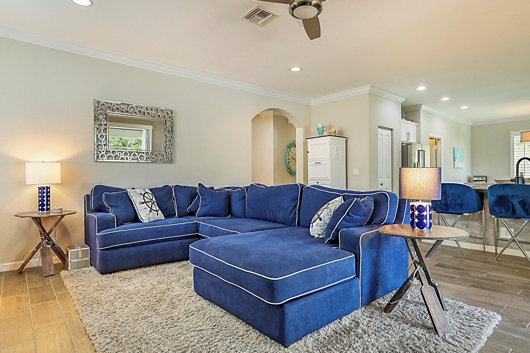 LIMESTONE CAY - Residential