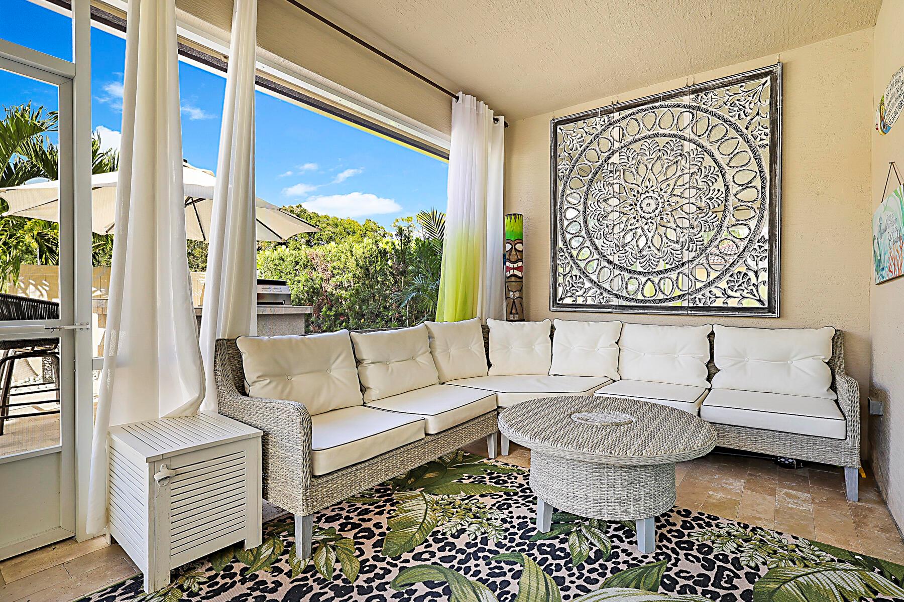 LIMESTONE CAY - Residential