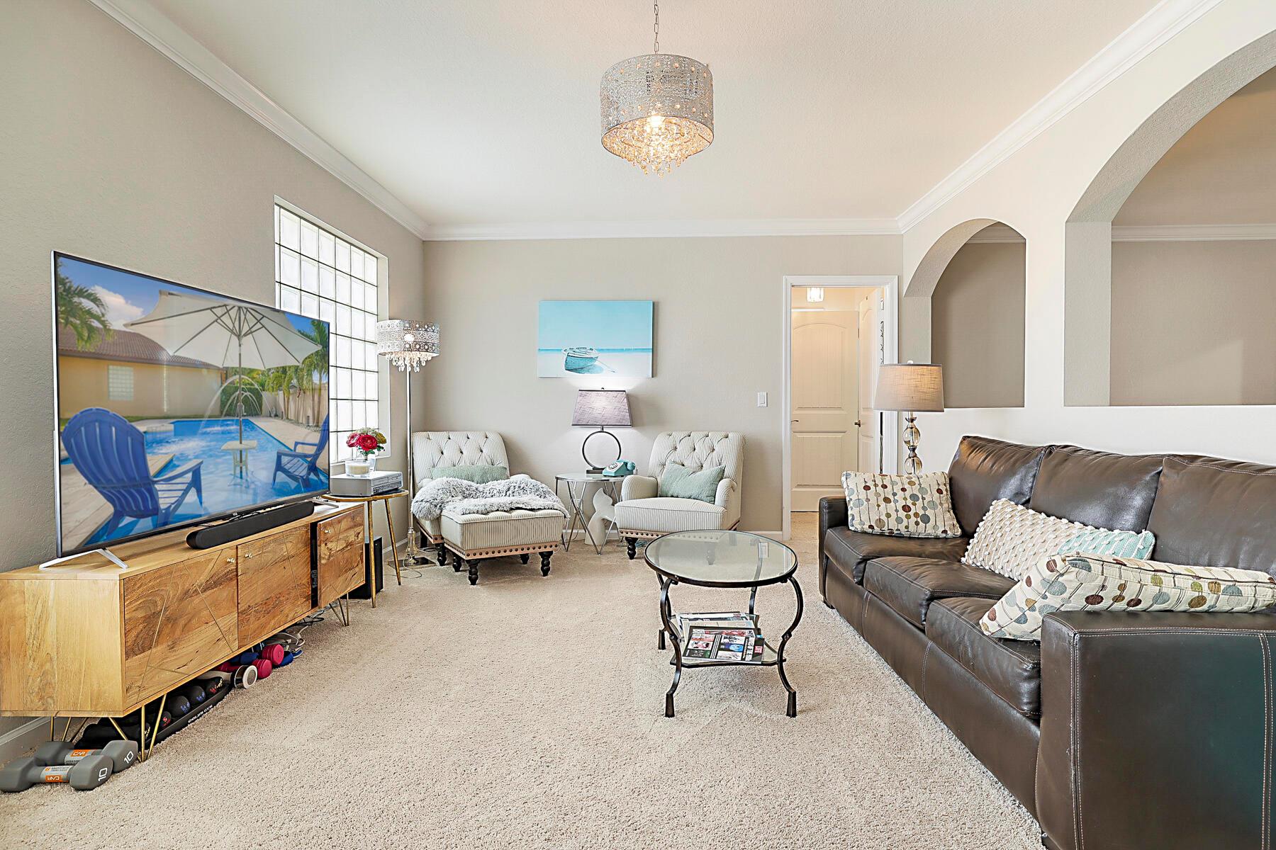 LIMESTONE CAY - Residential