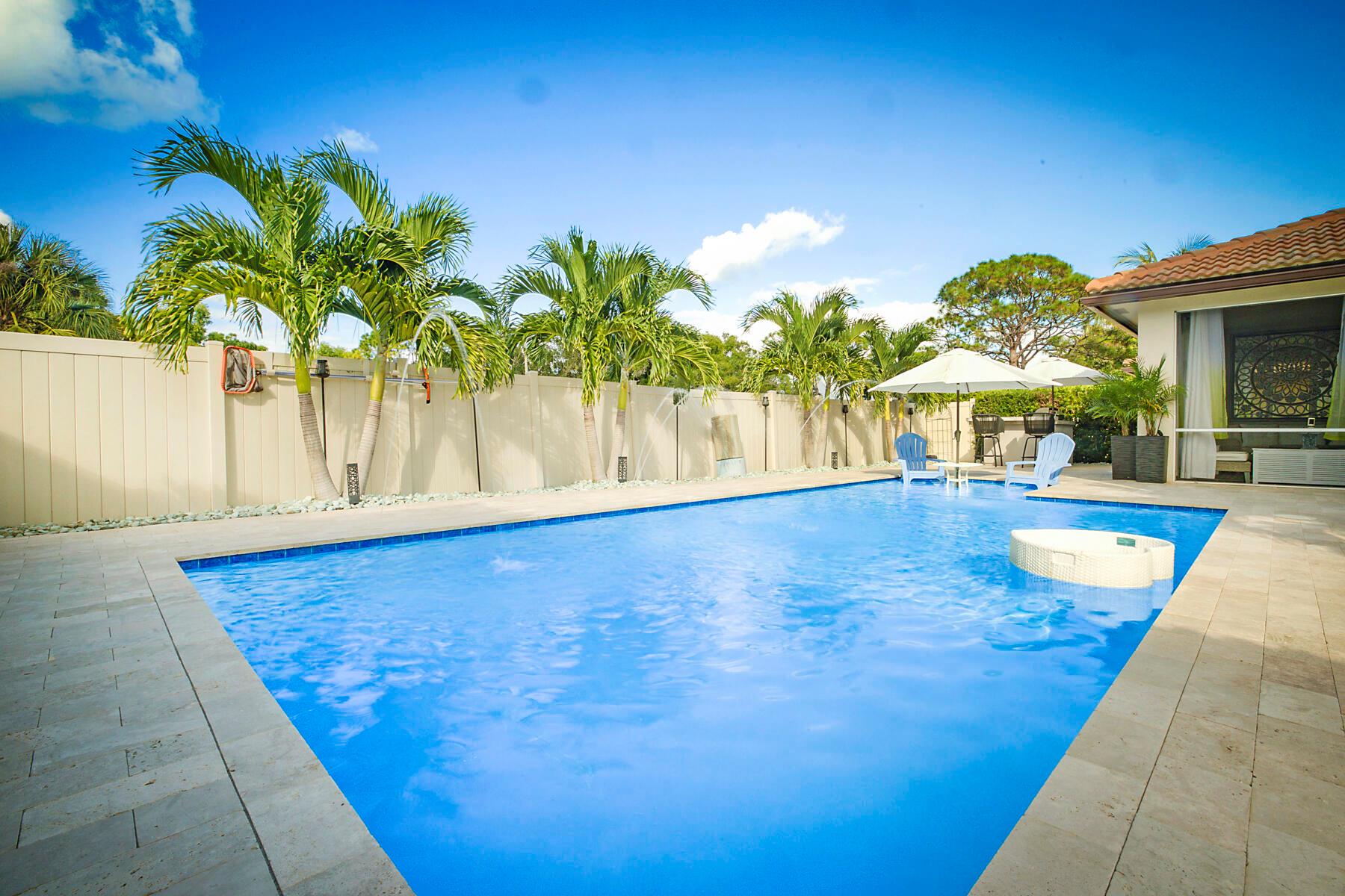 LIMESTONE CAY - Residential