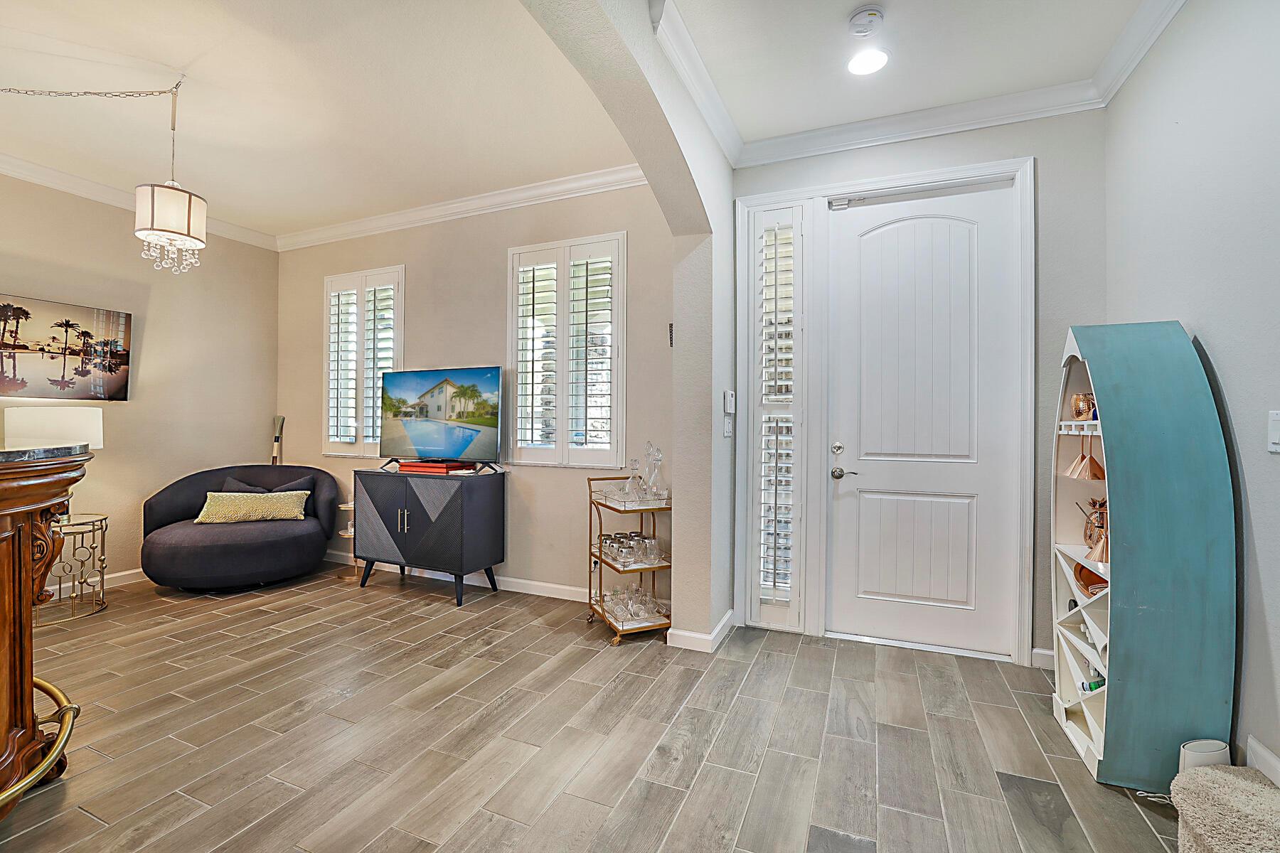 LIMESTONE CAY - Residential