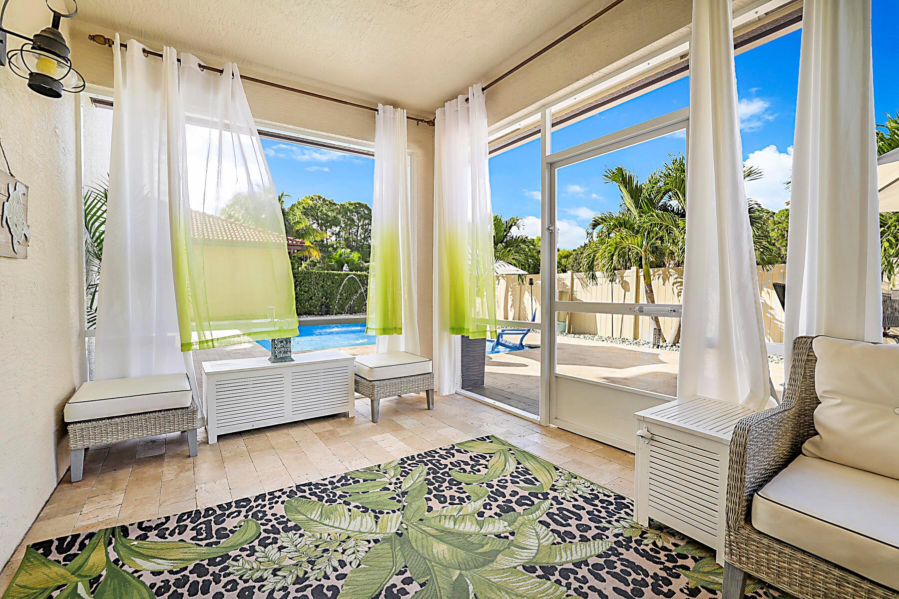 LIMESTONE CAY - Residential