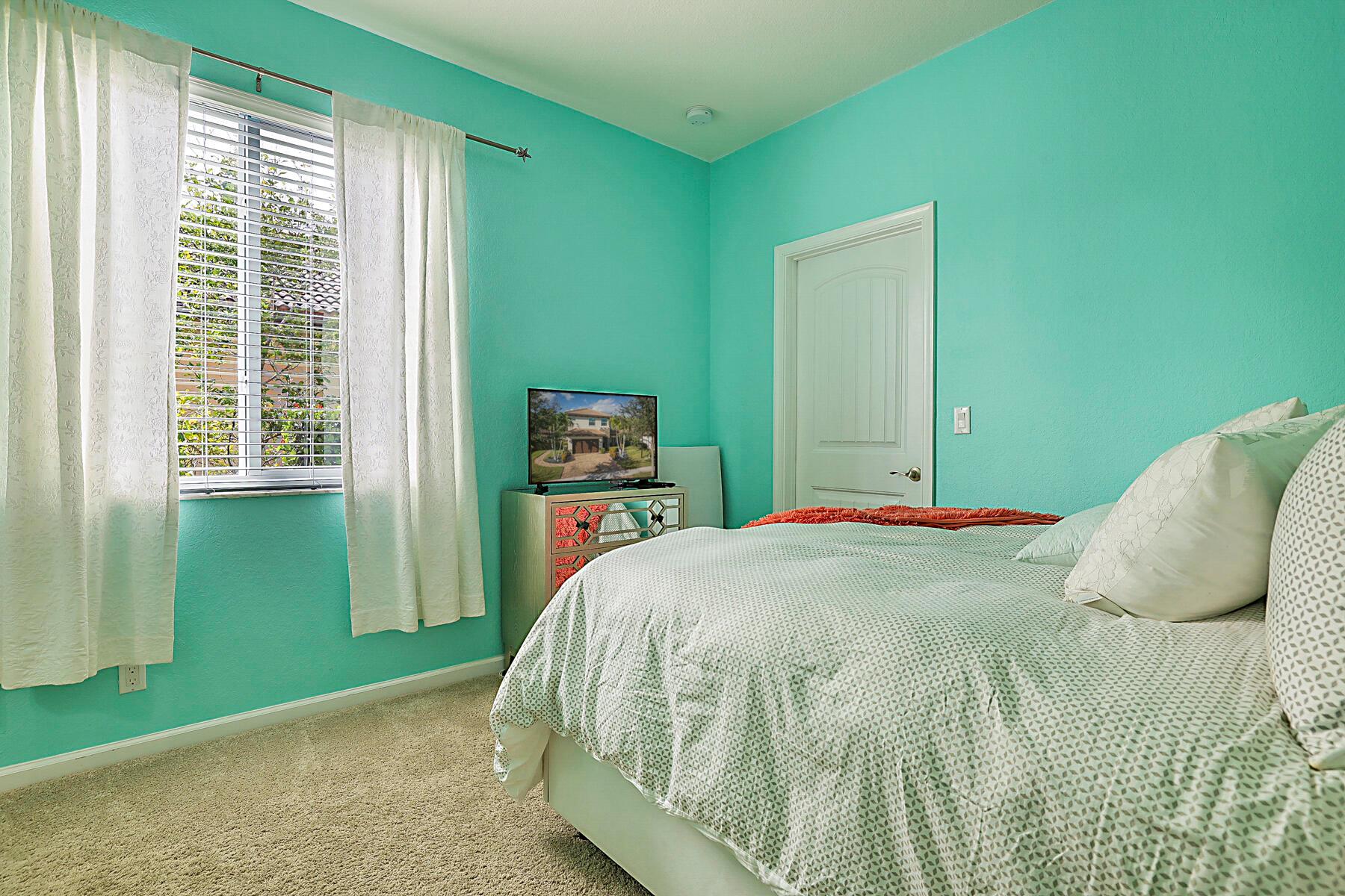 LIMESTONE CAY - Residential