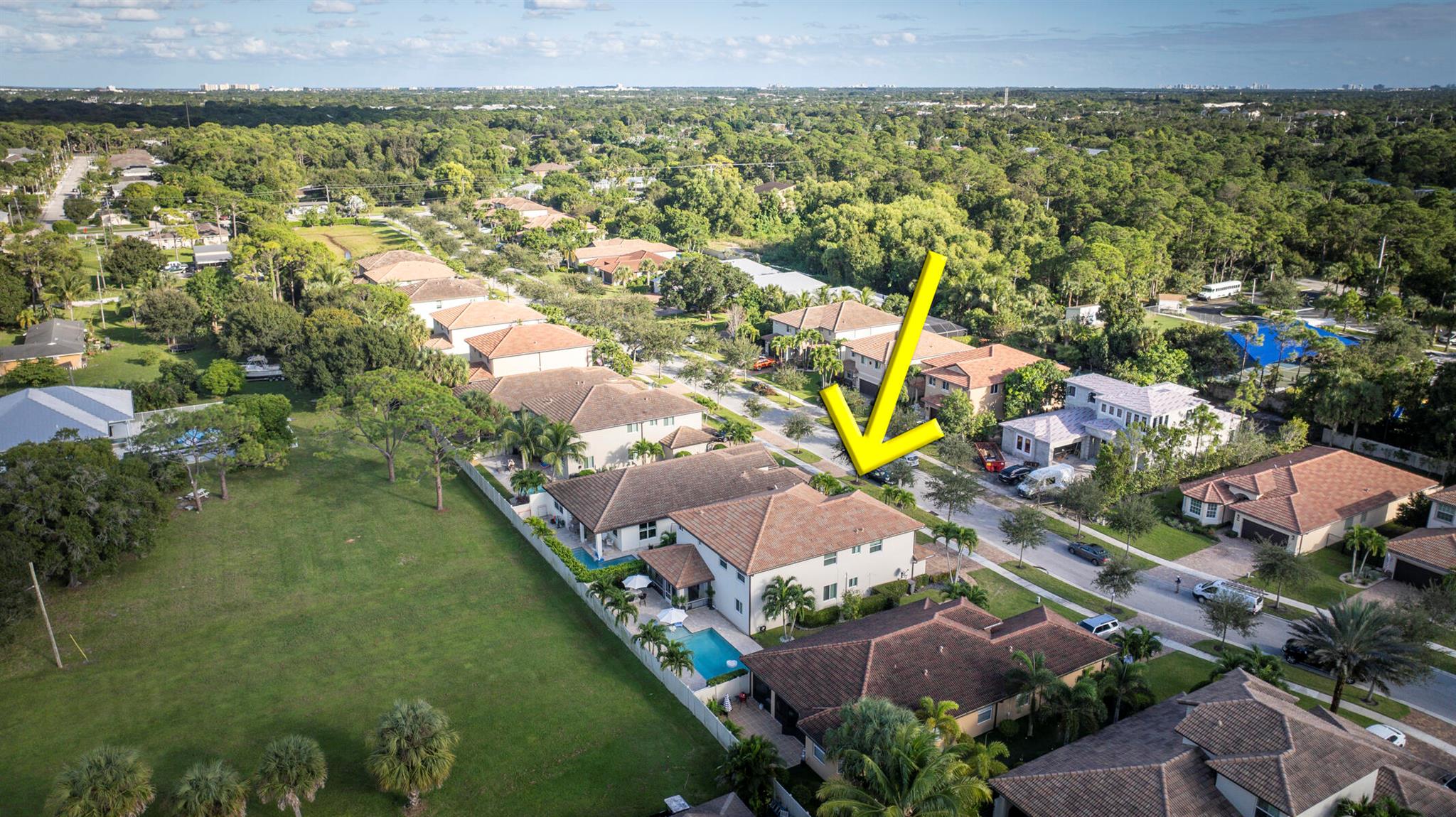 LIMESTONE CAY - Residential