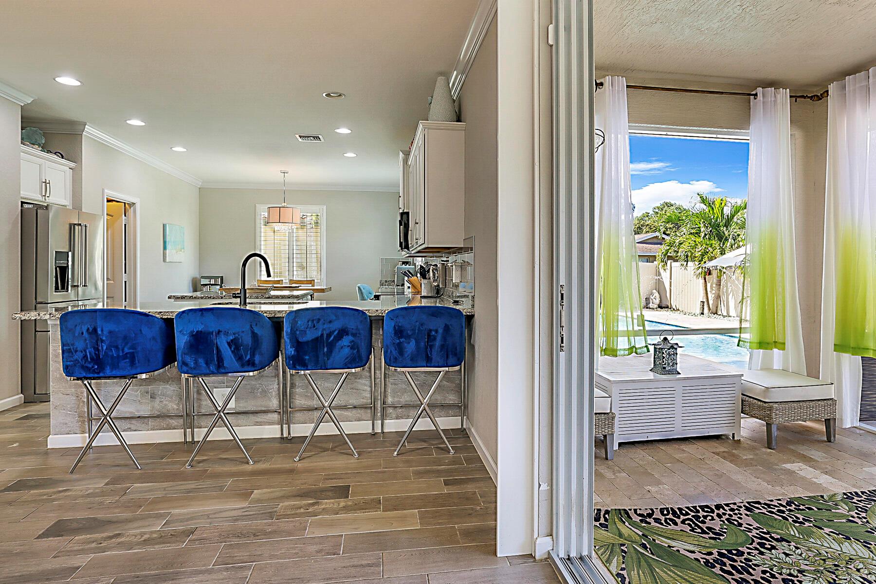 LIMESTONE CAY - Residential