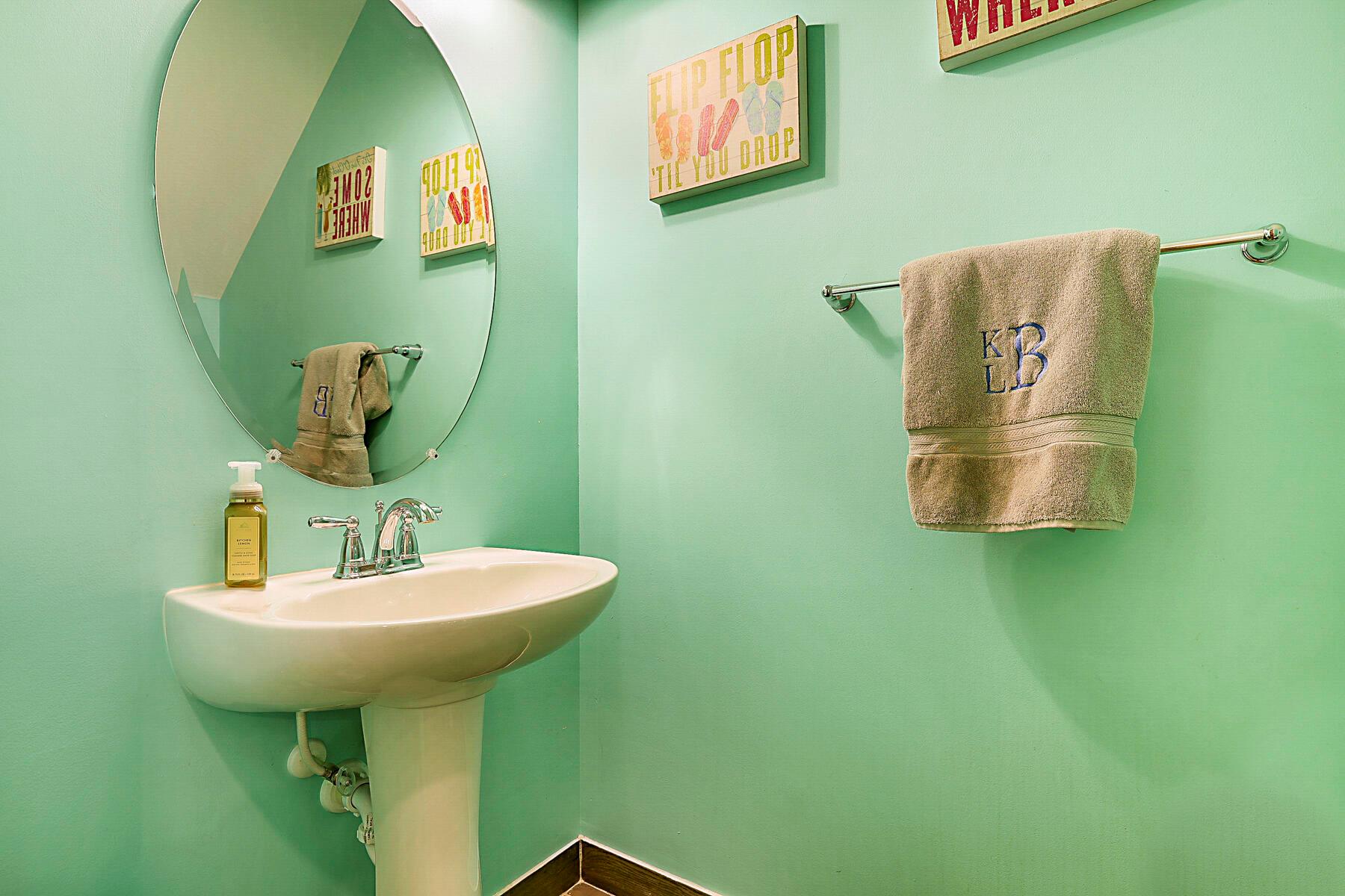 LIMESTONE CAY - Residential