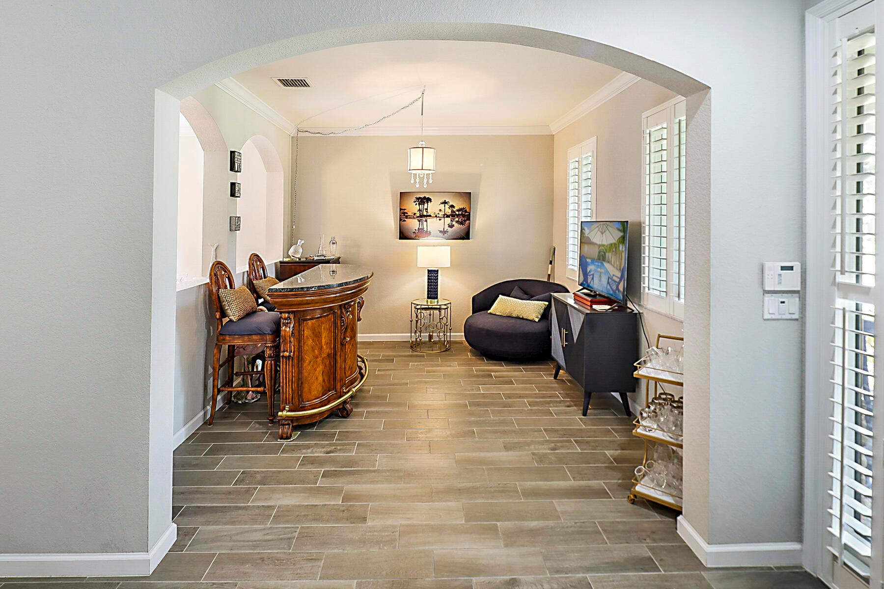 LIMESTONE CAY - Residential