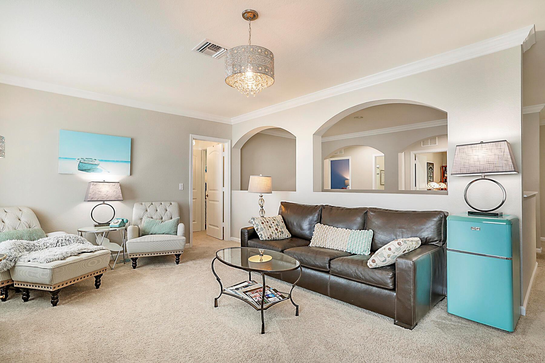 LIMESTONE CAY - Residential