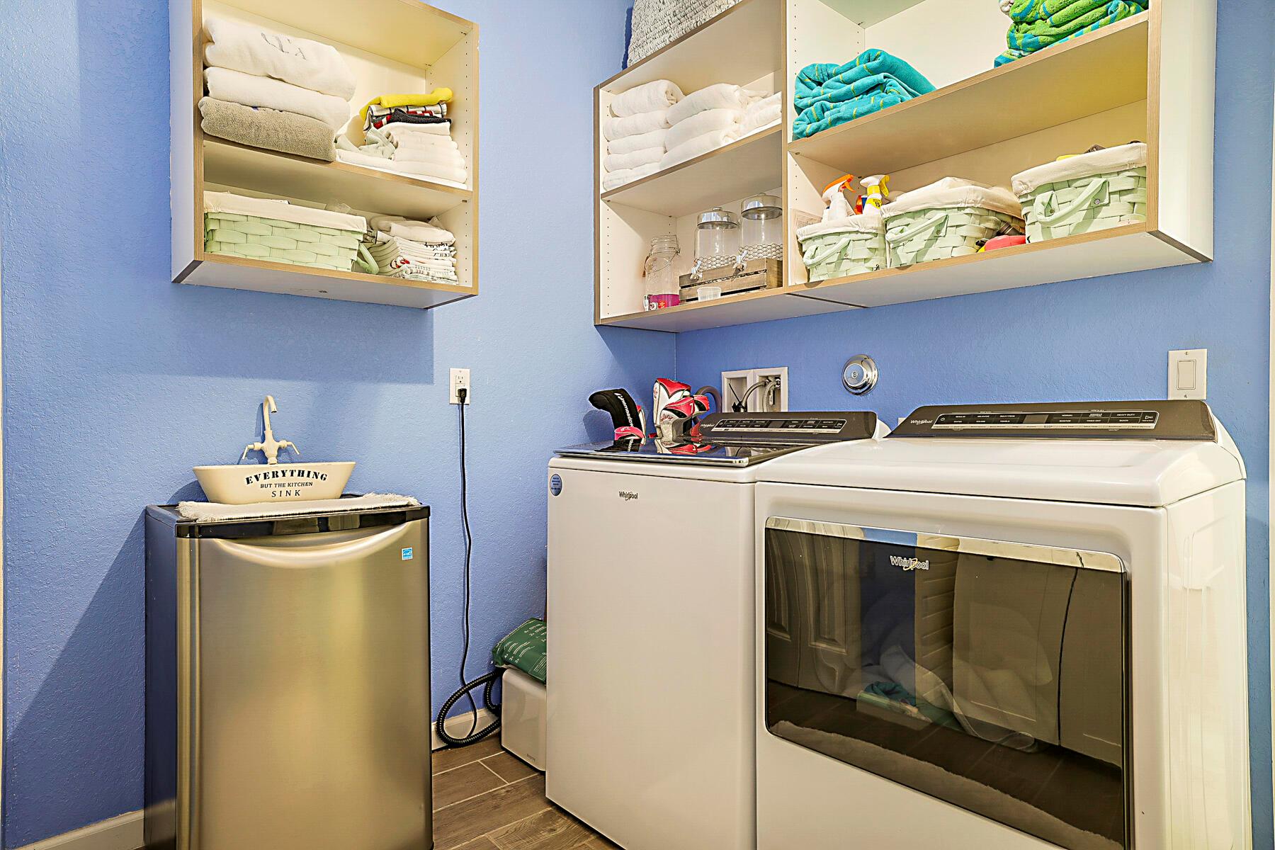 LIMESTONE CAY - Residential