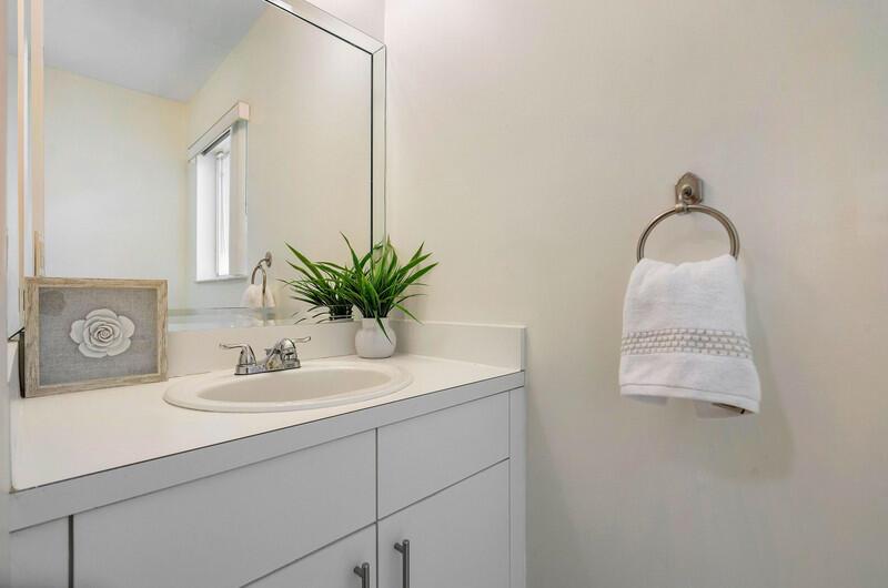 REFLECTIONS/MISSION BAY - Residential Lease