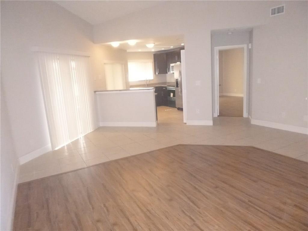 WOODBRIDGE AT PEMB LAKES - Residential