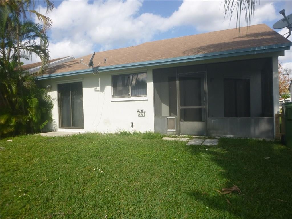 WOODBRIDGE AT PEMB LAKES - Residential