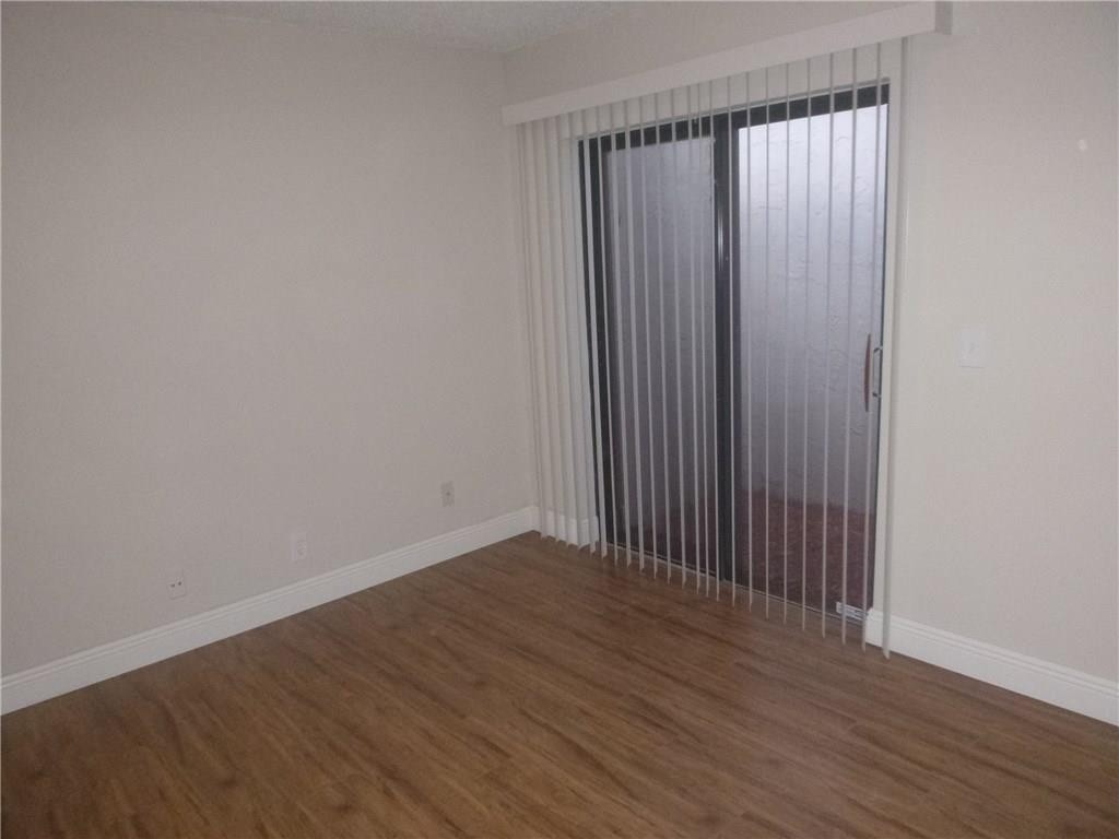 WOODBRIDGE AT PEMB LAKES - Residential