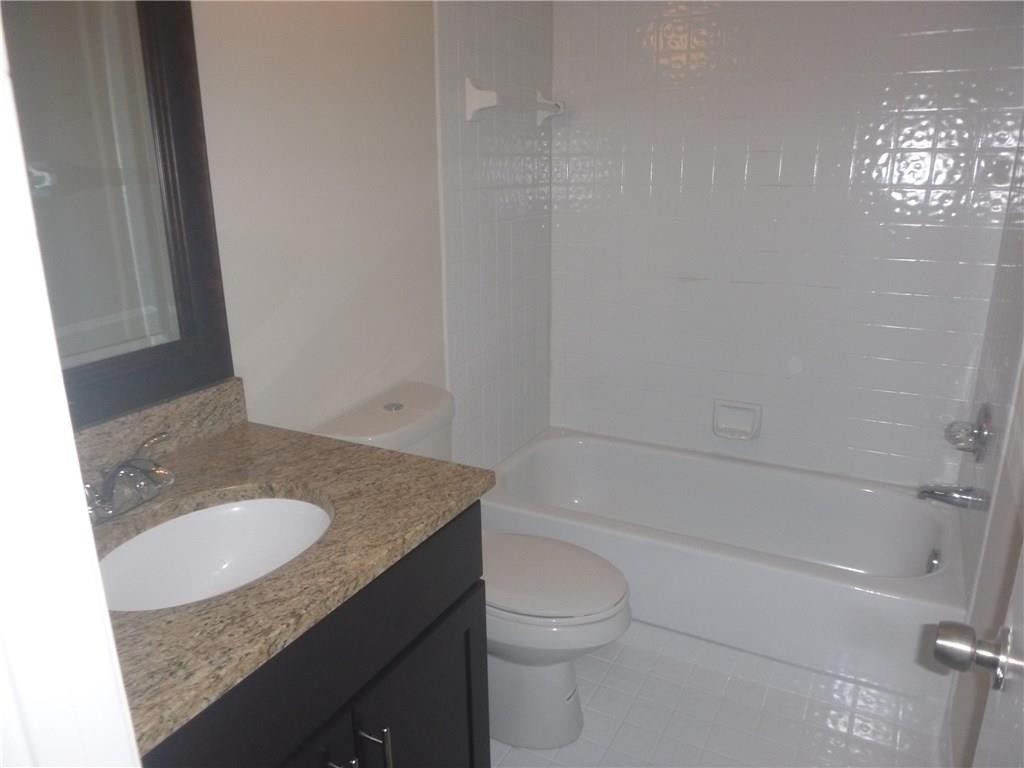 WOODBRIDGE AT PEMB LAKES - Residential