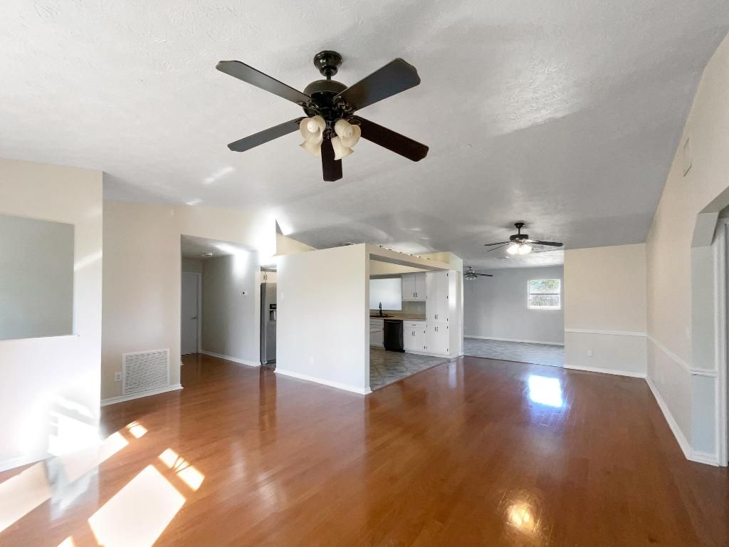 Photo of 566 NW Sagamore Terrace, Port Saint Lucie, FL 34983 (MLS # R11072401)