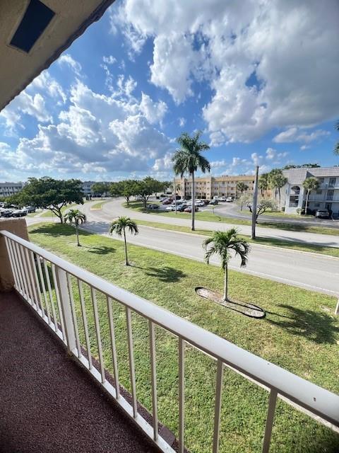 SUNRISE LAKES 43 CONDO - Residential Lease