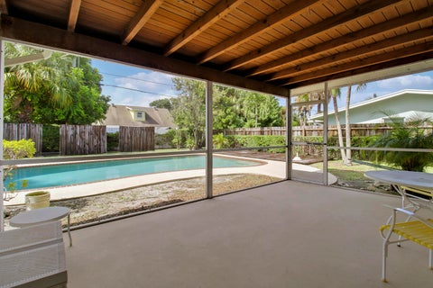Photo of 313 BALSAM Street, Palm Beach Gardens, FL 33410 (MLS # B26078262)