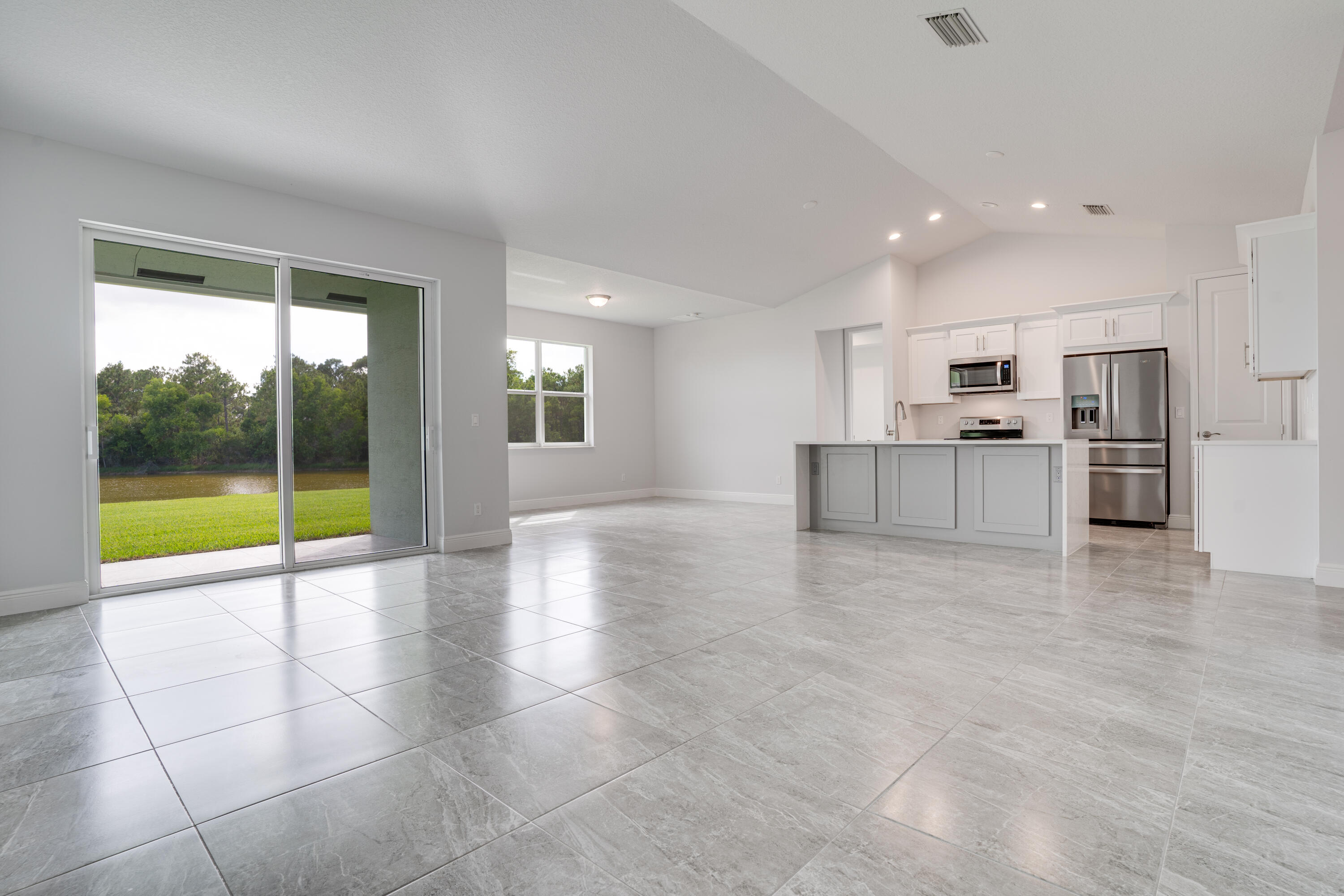 SAWGRASS LAKES PHASE 3A - Residential